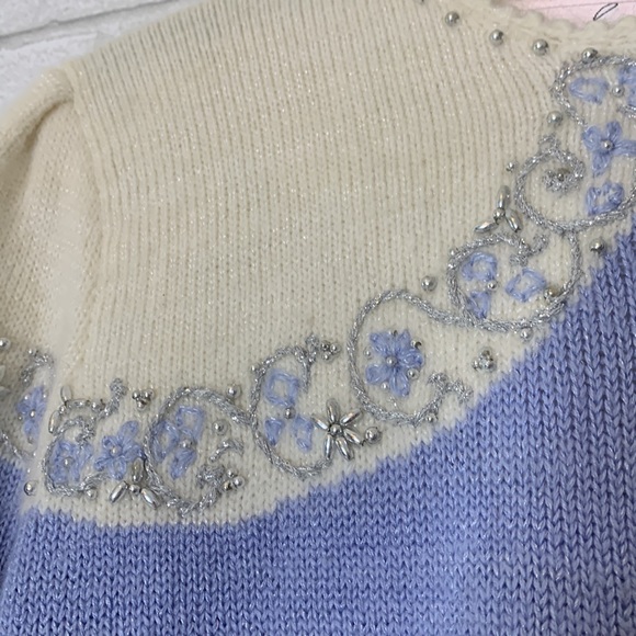 Jaclyn Smith Vintage Sweater - Picture 3 of 8